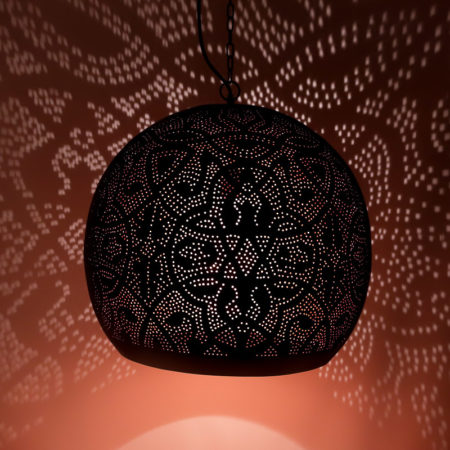 Oosterse hanglamp | filigrain | Arabische lamp | Marokkaanse lampen | zwart/koper | Eettafellamp | Gaatjes lamp | Metaal | Oosterse lampen | Oosters interieur